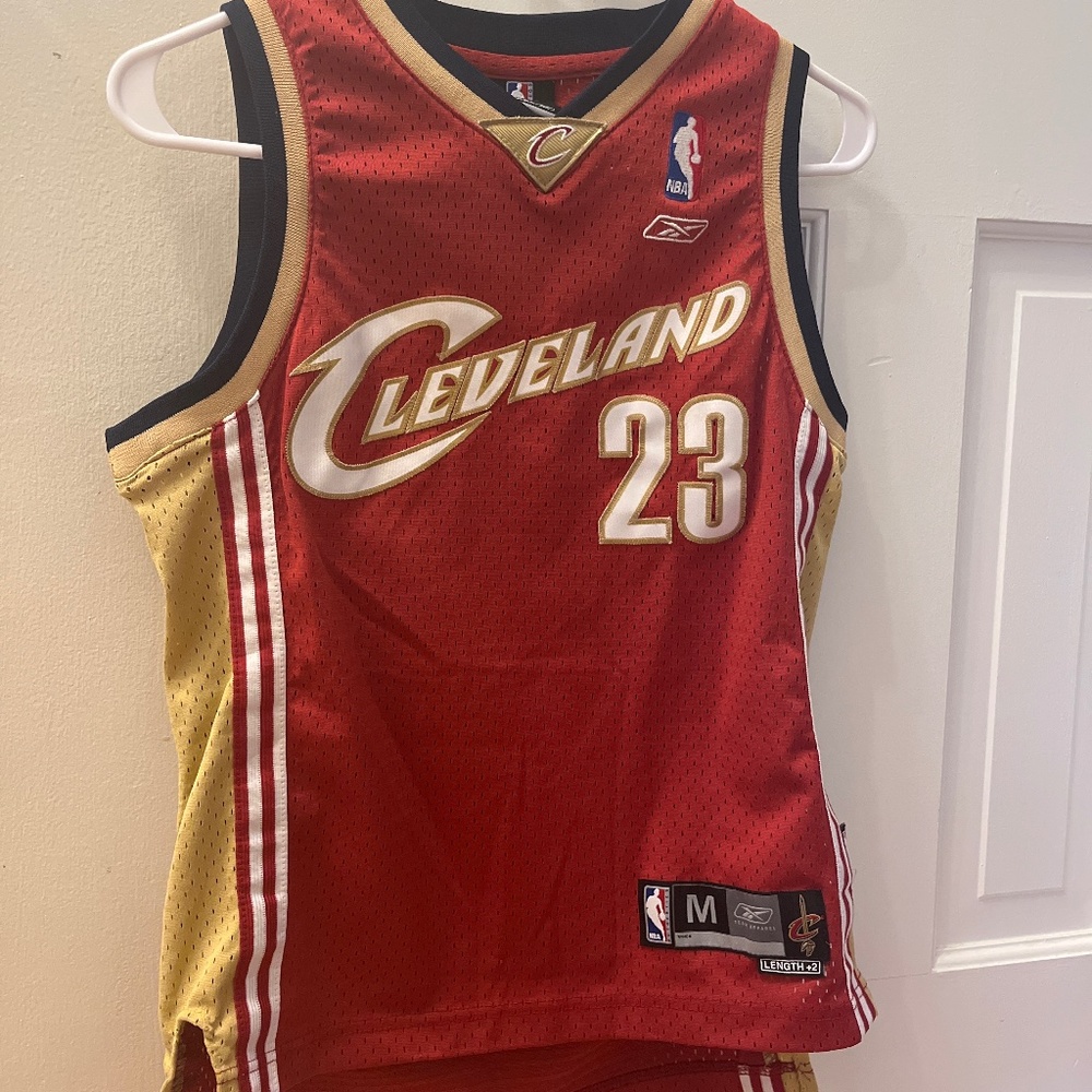 Boys nba Cleveland jersey- lebron james #23
